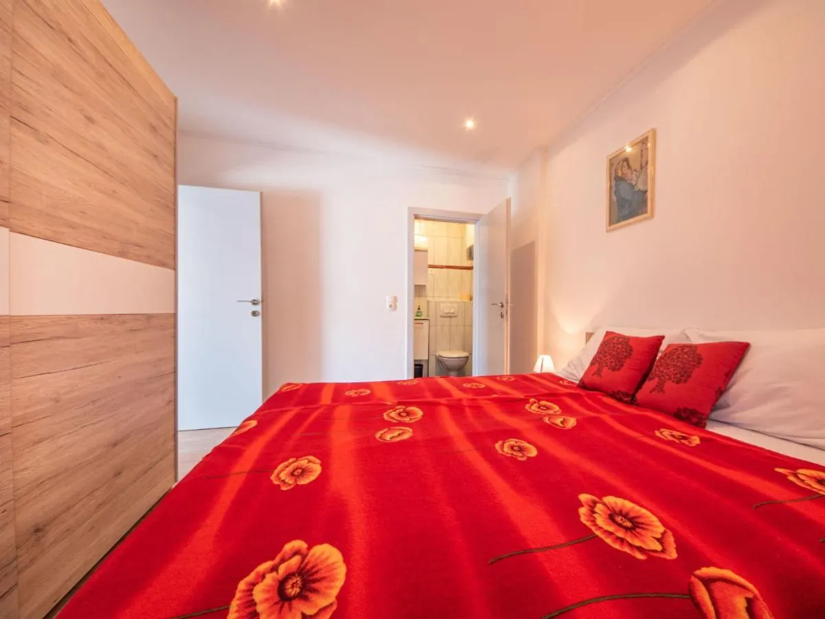Apartment Fruk-3 By Interhome Jadranovo