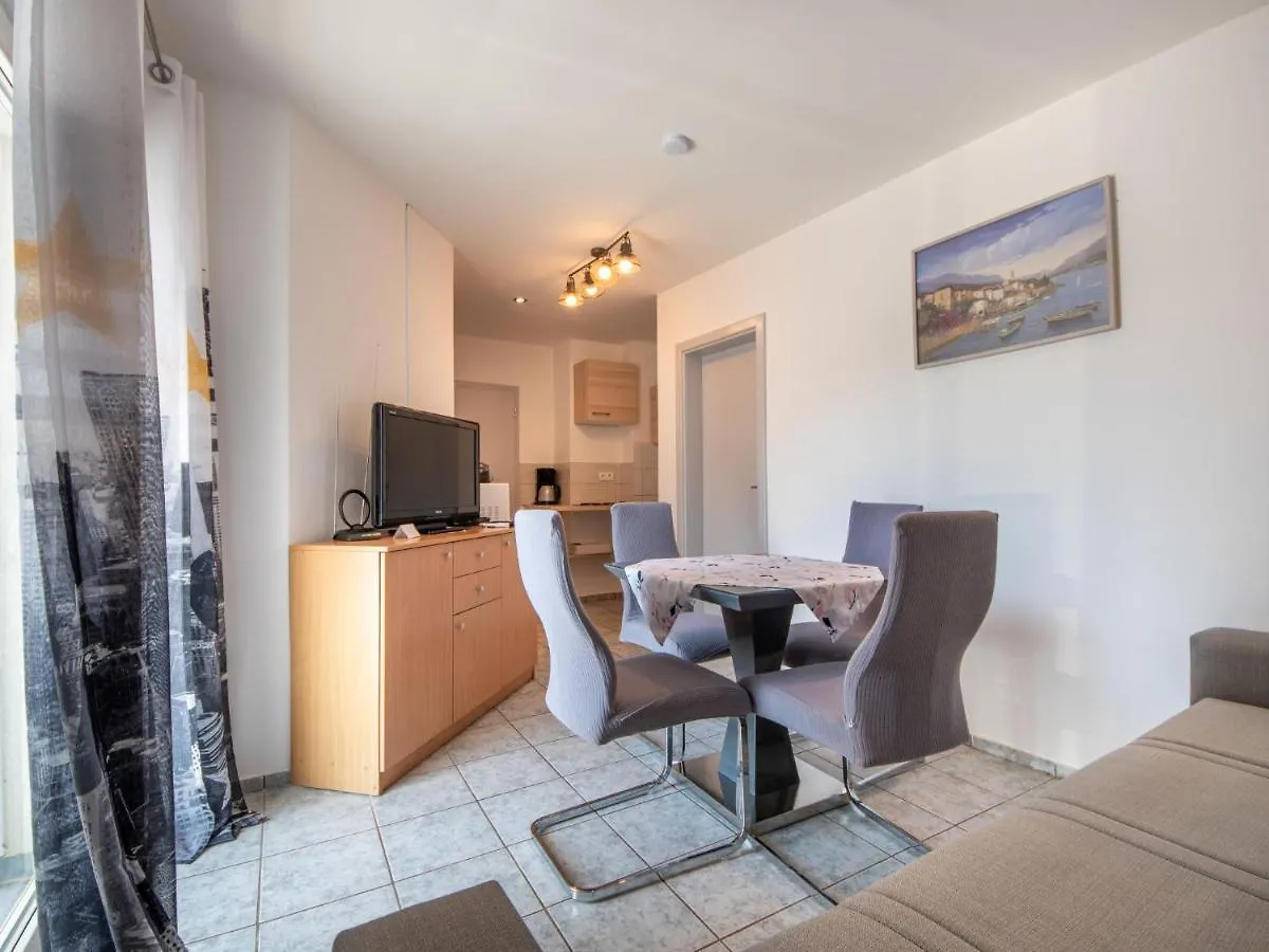 Apartment Fruk-3 By Interhome Jadranovo 0*,
