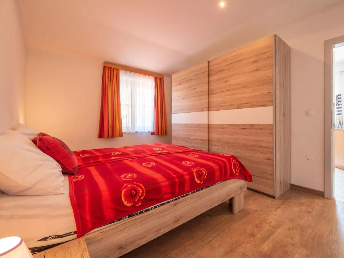 Apartment Fruk-3 By Interhome Jadranovo