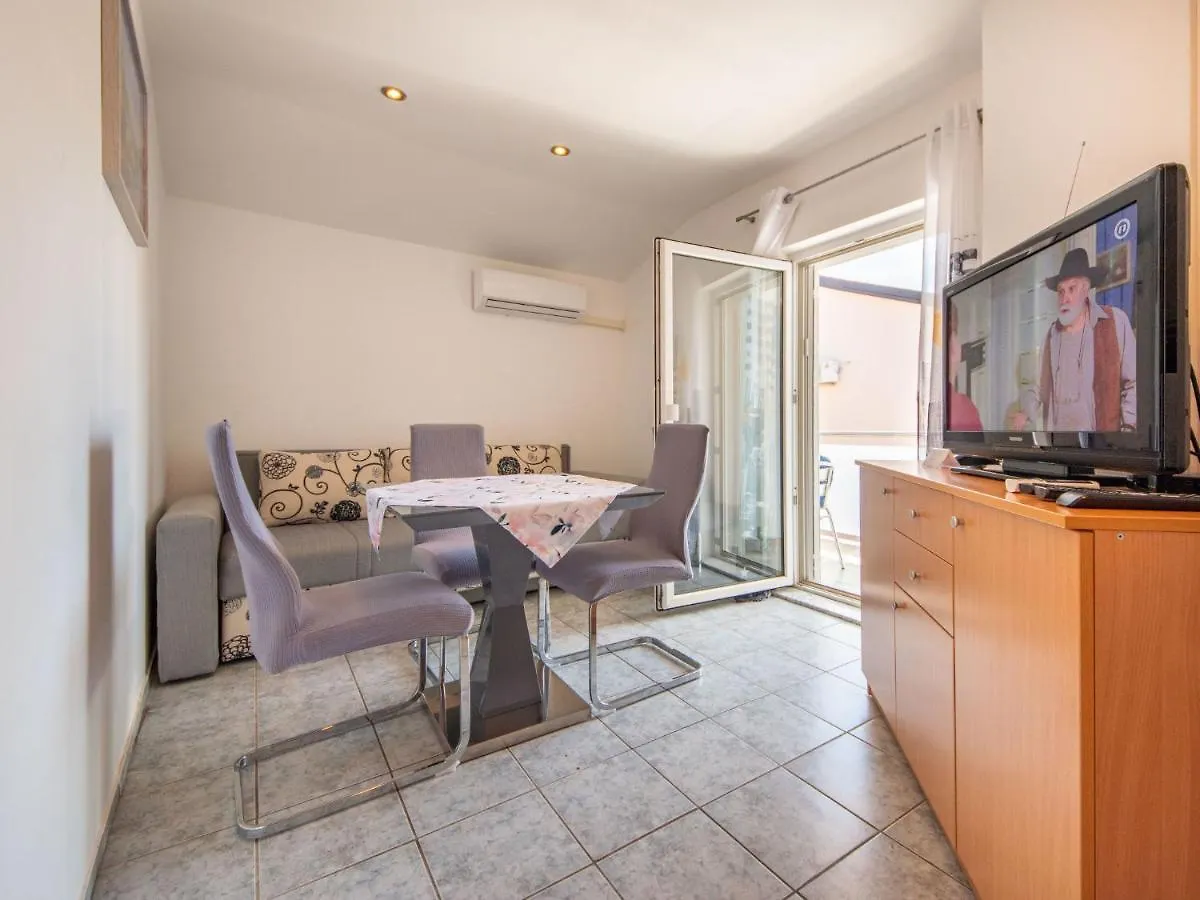 Apartment Fruk-3 By Interhome Jadranovo